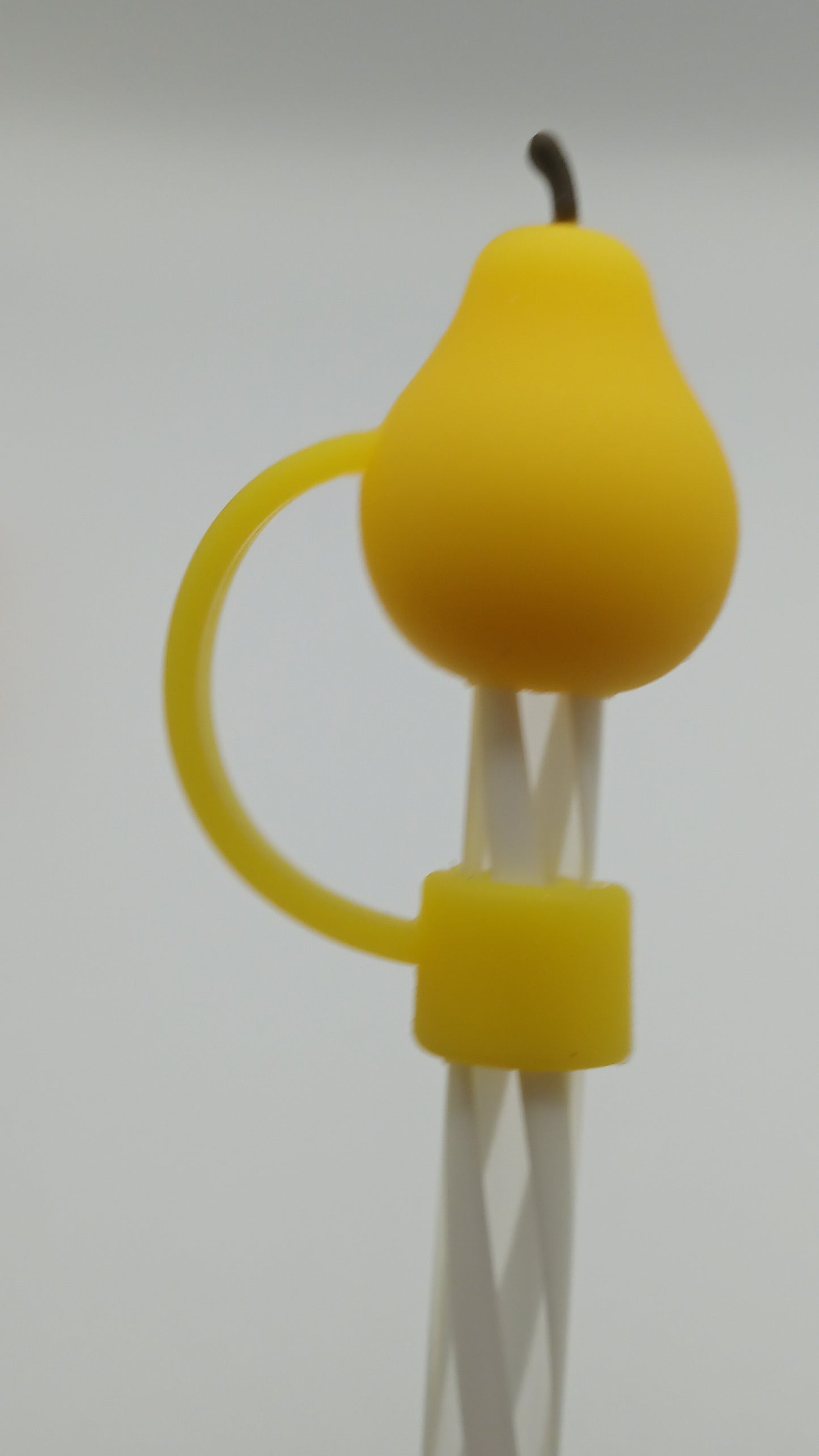 Straw toppers