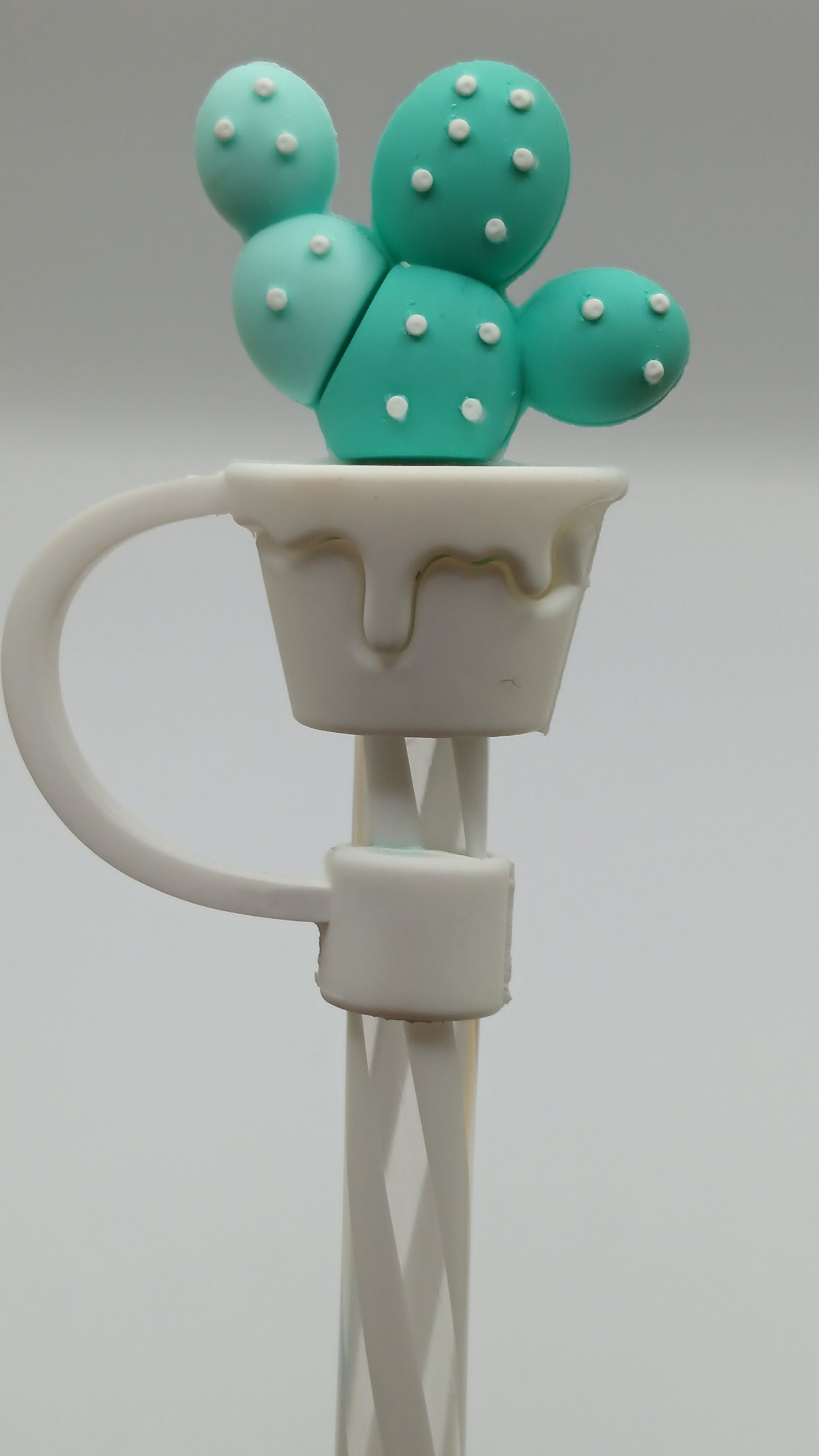 Straw toppers