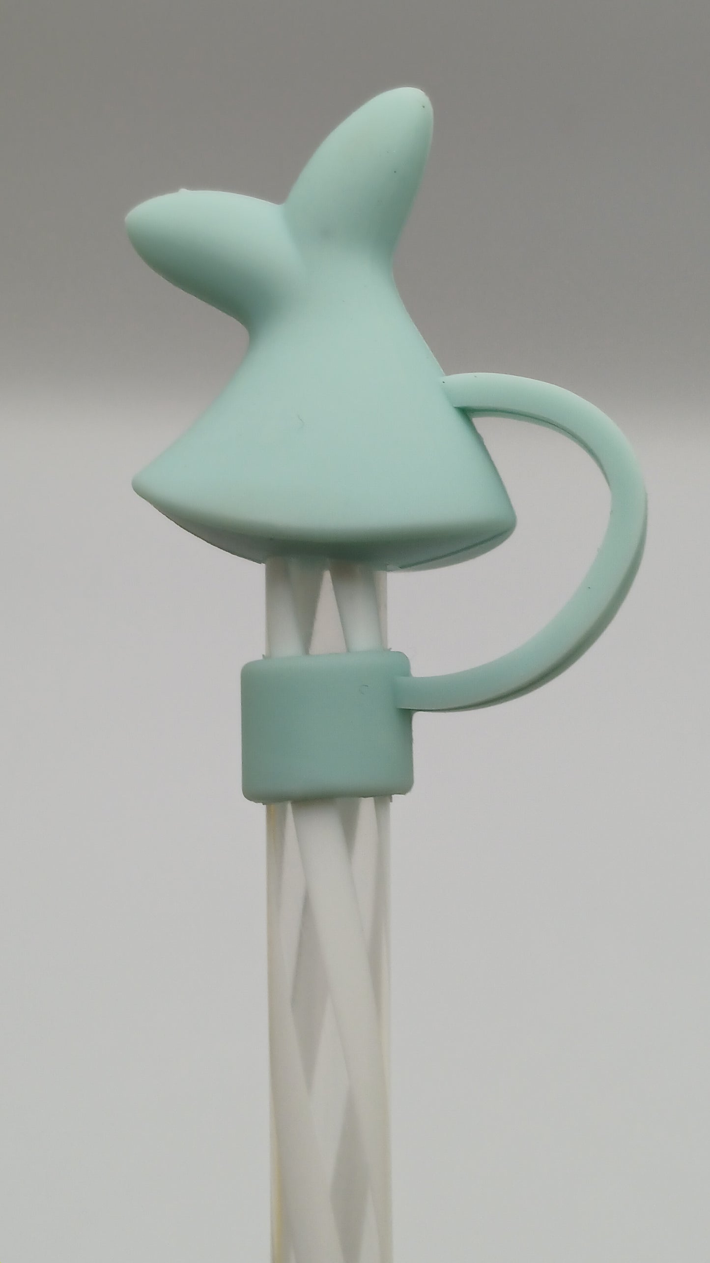Straw toppers