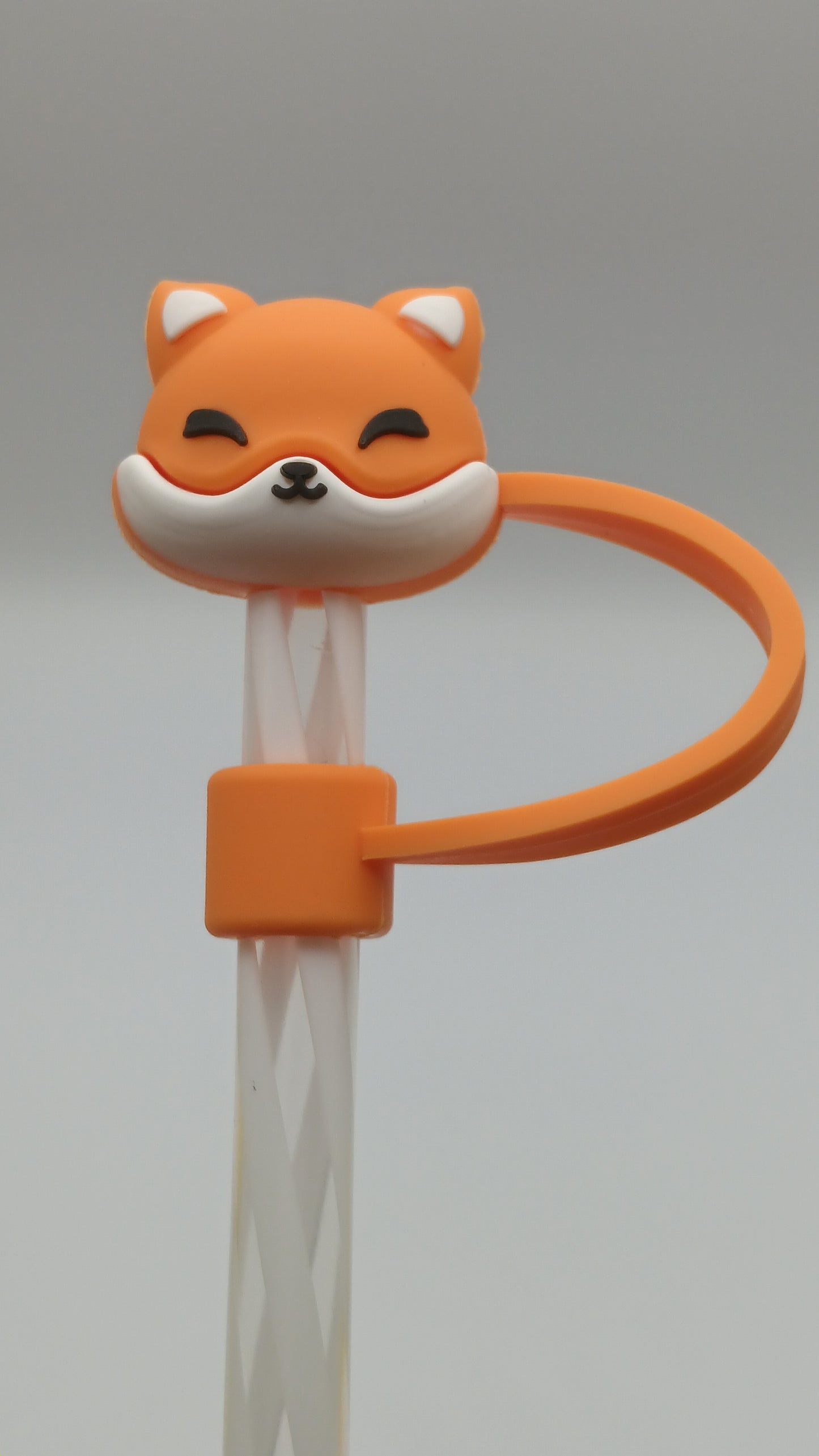 Straw toppers